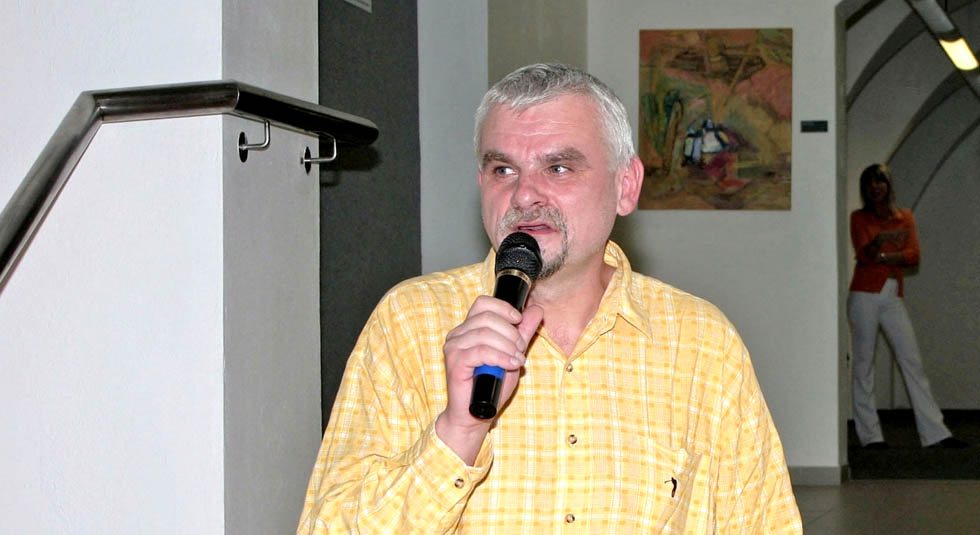 Pejt na dal / Go to next image