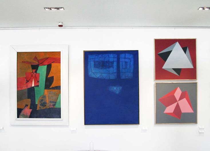 Instalace obrazů ve vestibulu, Jiljí Sedláček, Jiří Hastík, Zdeněk Kučera