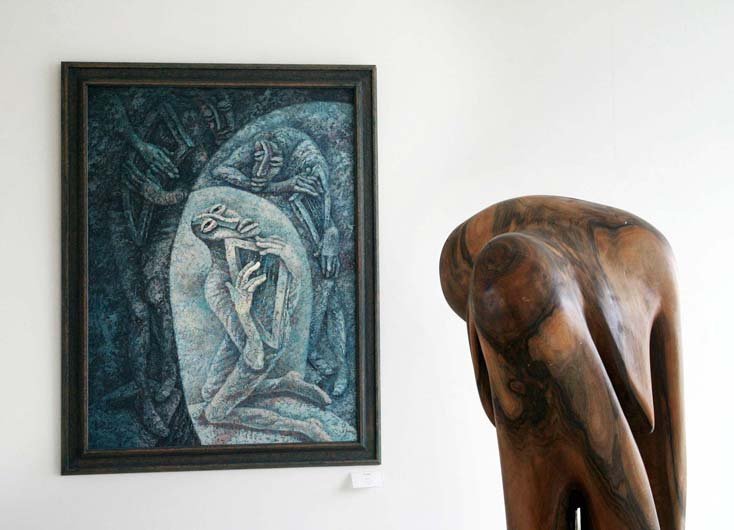 Obraz Víta Johna a detail plastiky Richarda Spurného