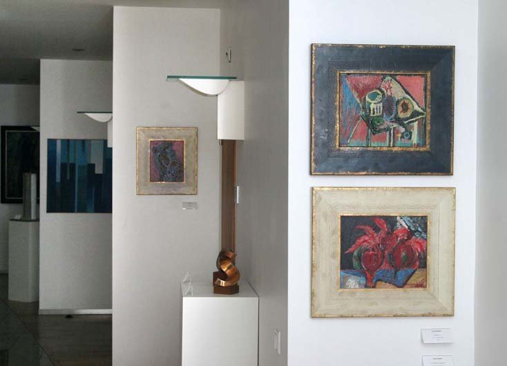 Vpravo: Obrazy Ivana Krupy